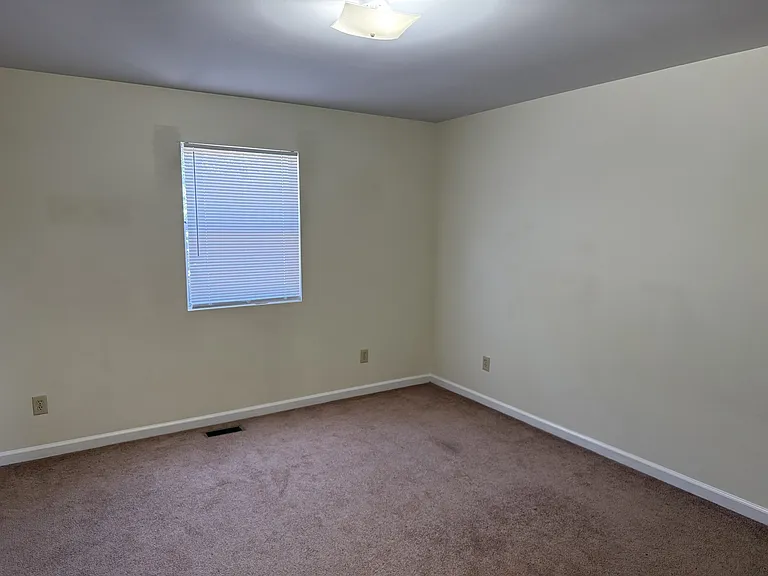 3320 Bridges St #1 — Photo 13