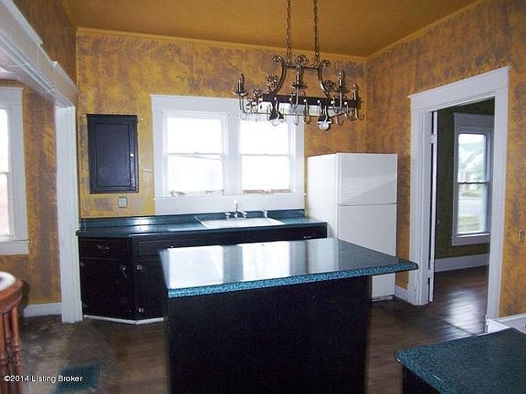 3 KITCHEN 1