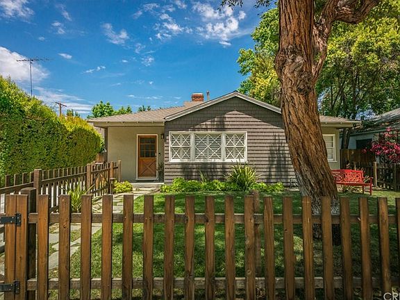 3rd image of 22121 Avenue San Luis