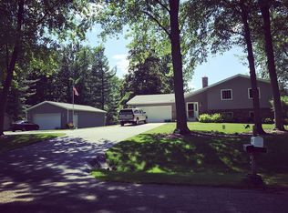 924 Chickasaw Dr, Mason, MI