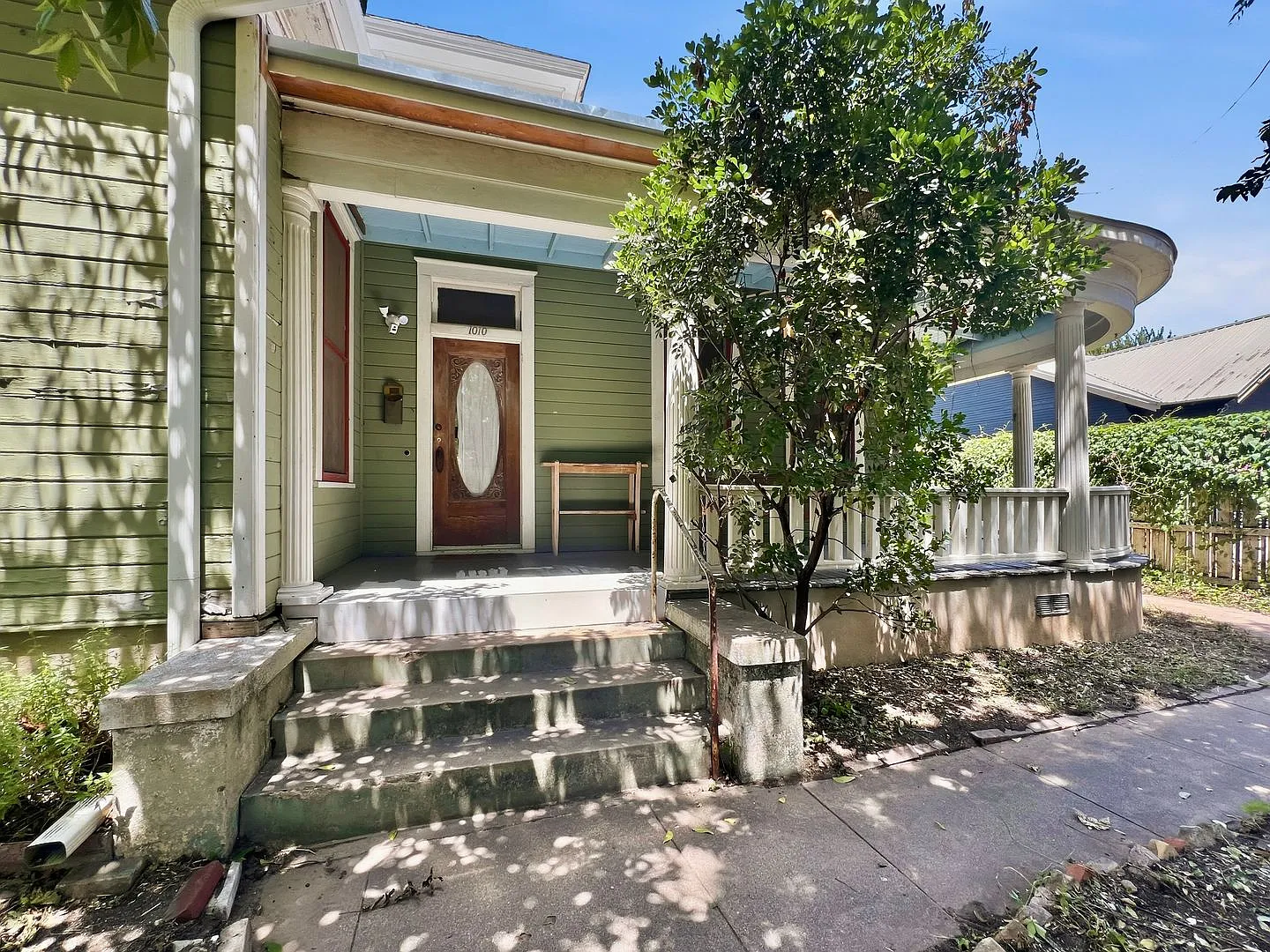 1010 Willow St — Photo 2