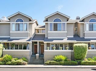 2545 Navarra Dr, Carlsbad, CA 92009
