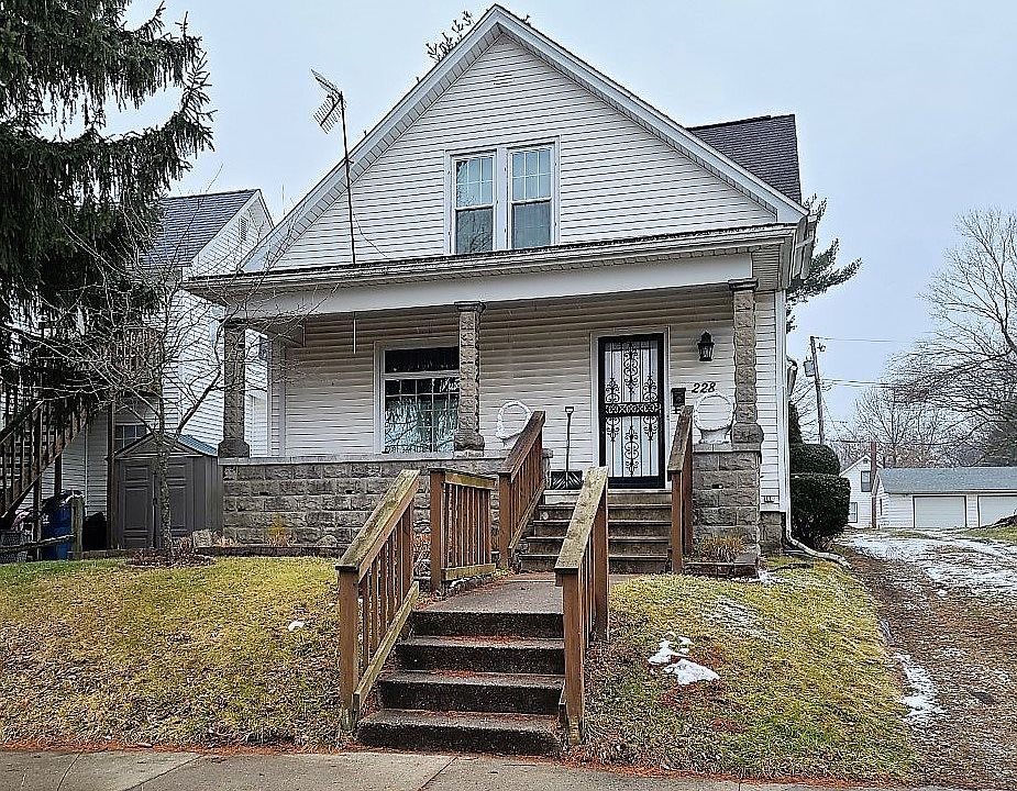 1st image of 228 S Grant St