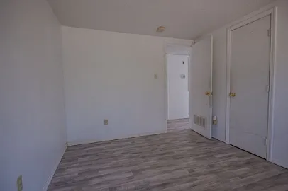 806 Lakeland St — Photo 9