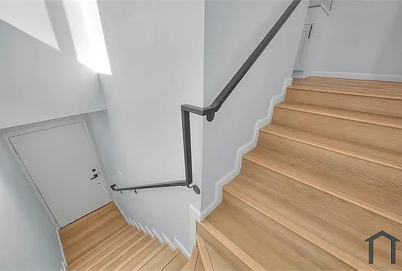 2 bed, $2,887 — Photo 3