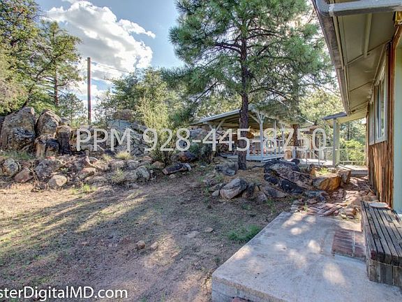2nd image of 722 Pebble Hill Ln