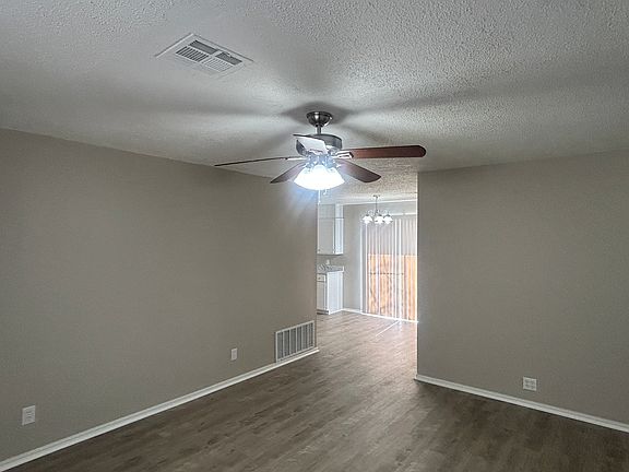 5th image of 1103 W 20th St