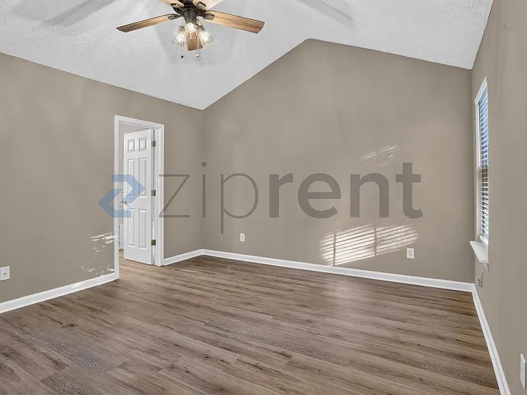 4972 Lake Park Cir — Photo 21