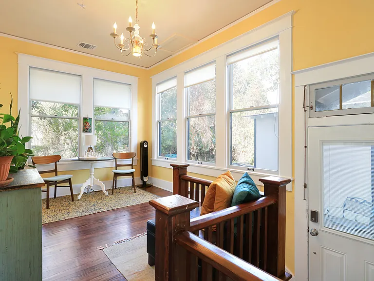 802 N Olive St — Photo 4