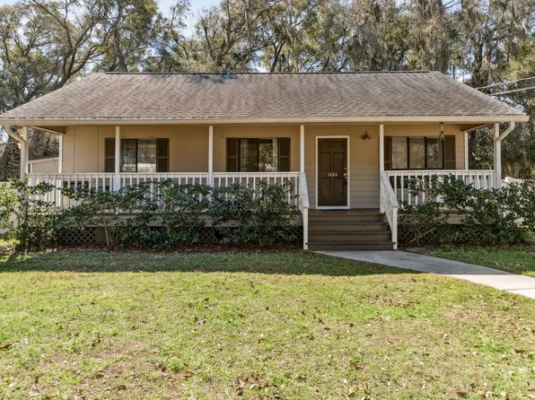 1424 Lewis St, Fernandina Beach, FL 32034