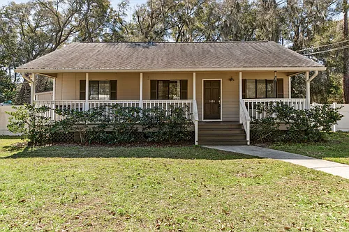 1424 Lewis St Photo 1