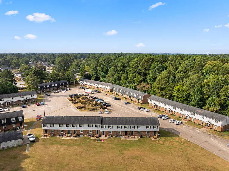 Camden Place Apartments — Photo 20