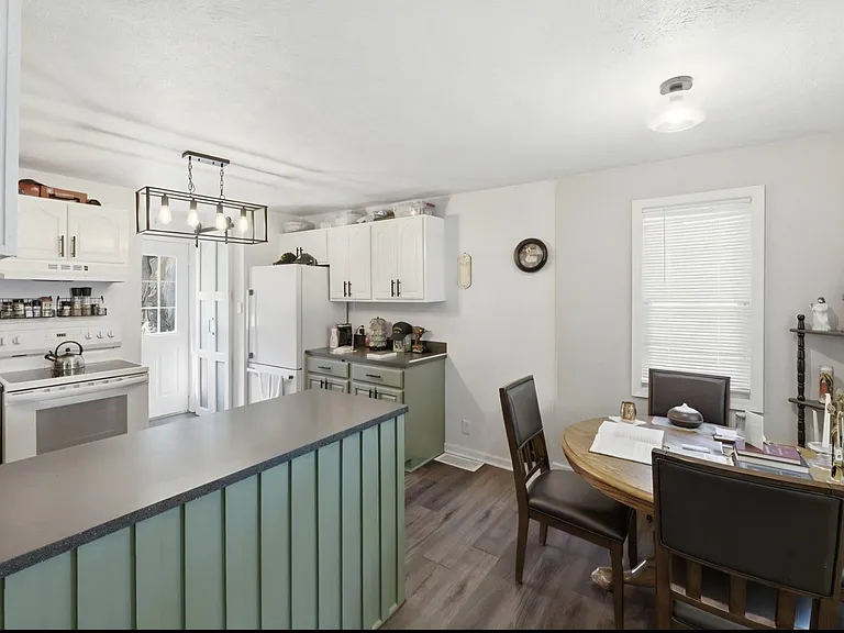 204 W Grant Ave — Photo 5