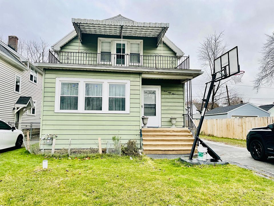 1st image of 354 Shepard Ave Floor 2