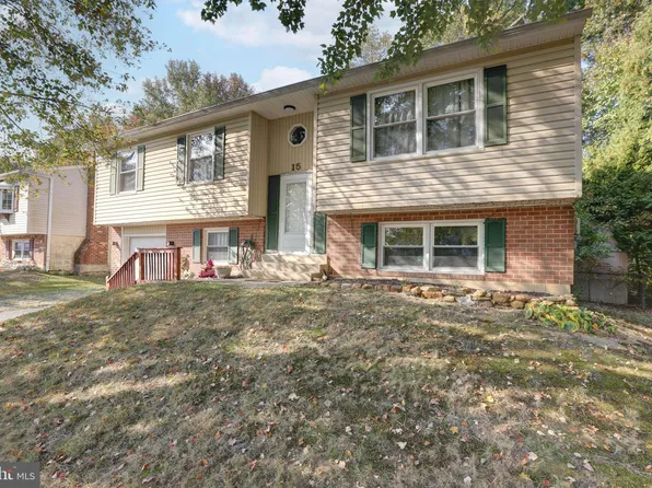 15 Evergreen Dr, Newark, DE 19702