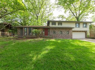 16838 Colony Dr, South Bend, IN