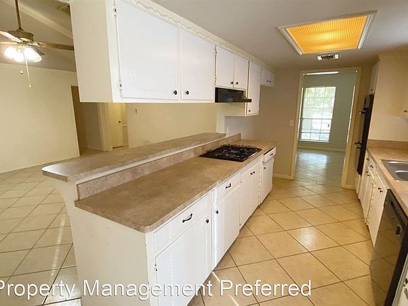 5th image of 12403 Blue River Dr