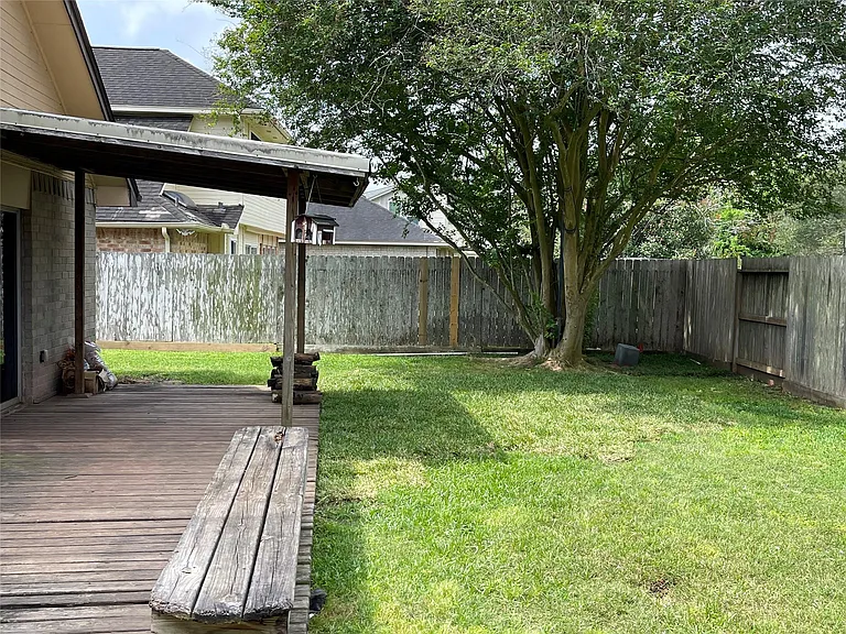 3118 Redcliff Dr — Photo 29