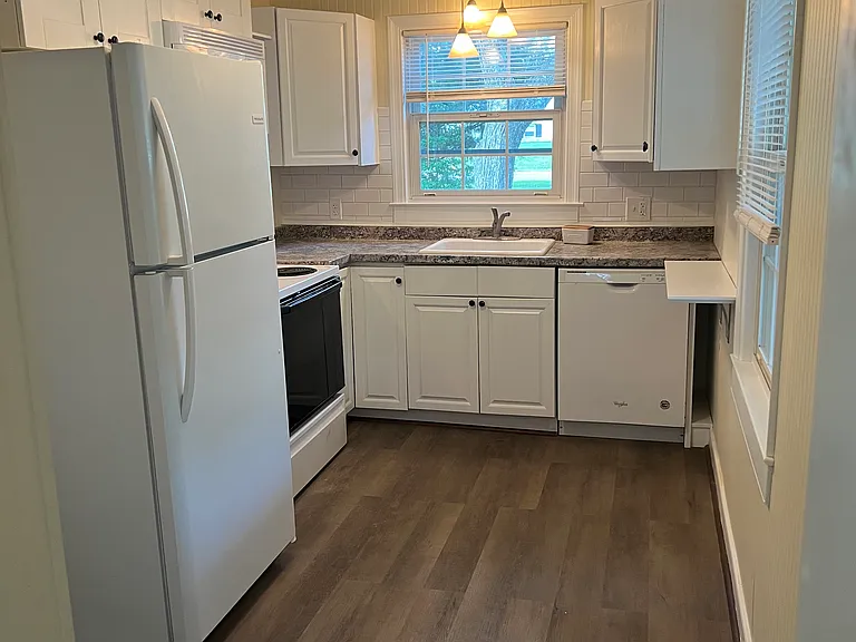 Kitchen - small but functional