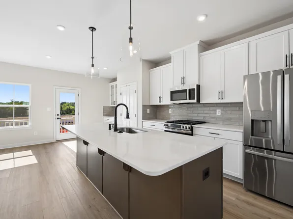 7112 Hazel Plain Way, Manassas, VA 20109