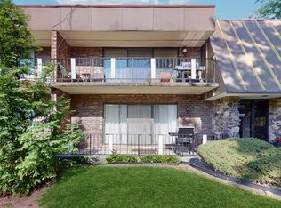 11104 O'Gorman Dr #4-1B, Palos Hills, IL 60465