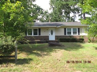 719 Skycliff Ct, Fayetteville, NC 28311