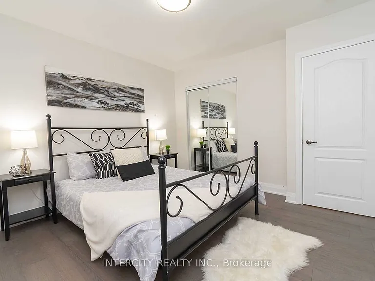 781 Drury Ln — Photo 16
