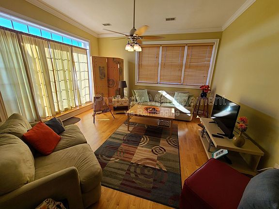 3rd image of 1117 Broad St Unit 6B