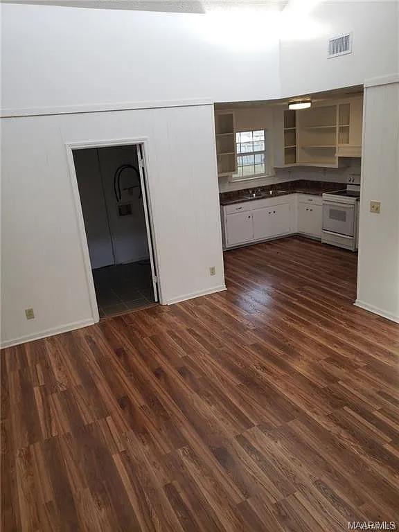 3357 Meadow Lane - 1 — Photo 2