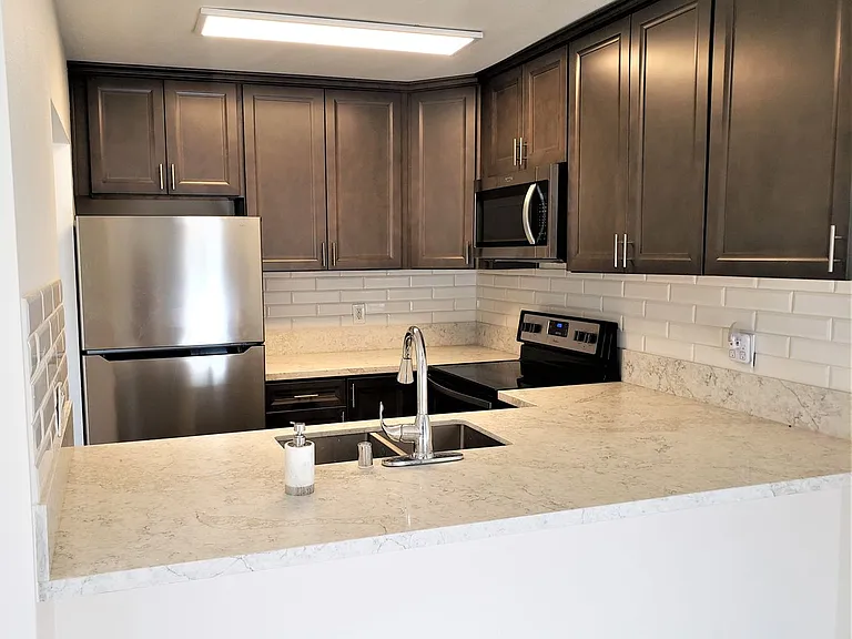 589 N Johnson Ave #210 — Photo 1
