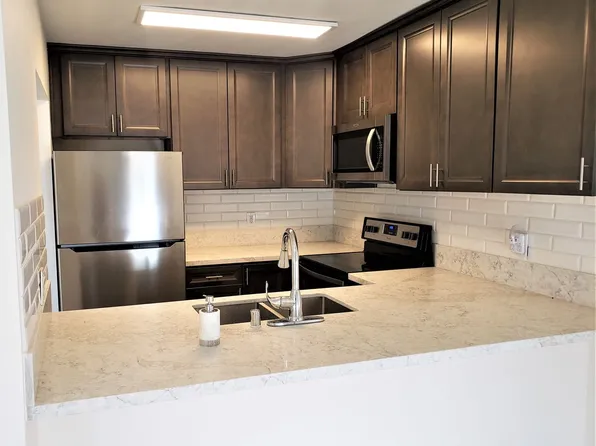 589 N Johnson Ave Unit 210, El Cajon, CA 92020