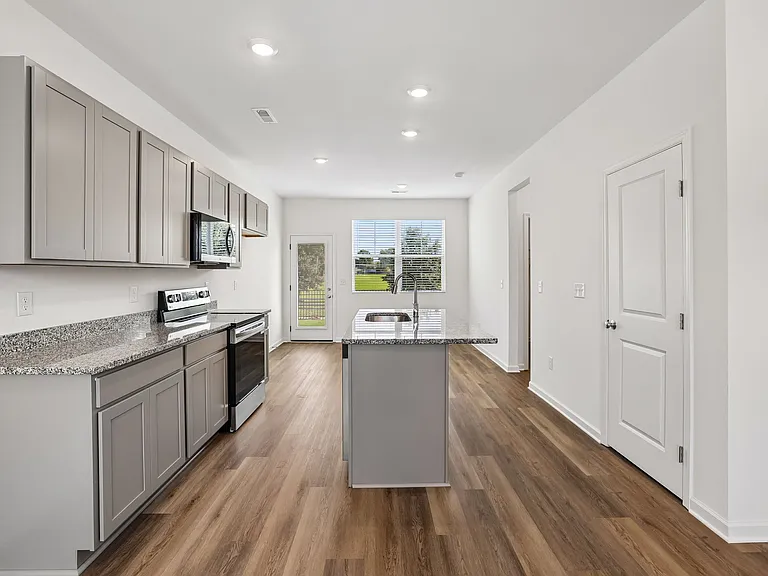 7608 Nightingale Ct — Photo 8