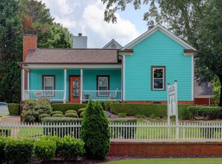 374 S Atlanta St, Roswell, GA 30075