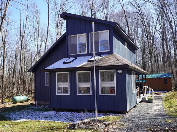 142 Sunrise Trl, Hawley, PA 18428