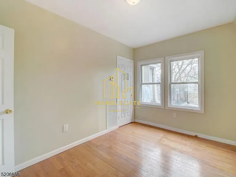 796 S 13th St #11 — Photo 3