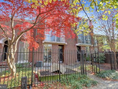 251 W Lafayette Ave, Baltimore, MD, 21217