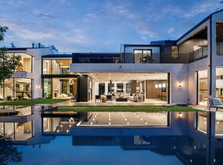 16041 Woodvale Rd, Encino, CA 91436