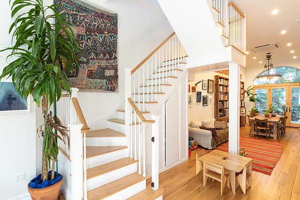 Sold by Compass | media 5