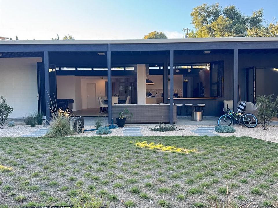 1st image of 695 Coronado Ave