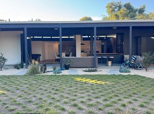 695 Coronado Ave, Stanford, CA 94305