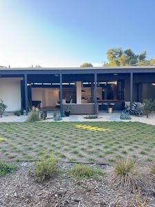 695 Coronado Ave, Stanford, CA, 94305