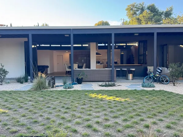 695 Coronado Ave, Stanford, CA 94305