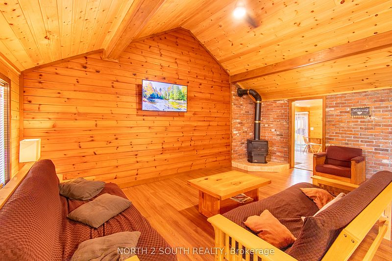 Wasaga Beach House for rent - 3 Bedrooms — photo 13