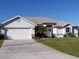 303 SE Fisk Rd, Port Saint Lucie, FL 34984