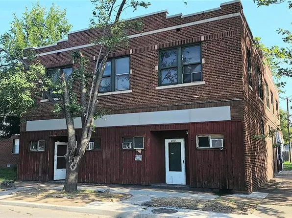 2447 E 24th St, Granite City, IL 62040