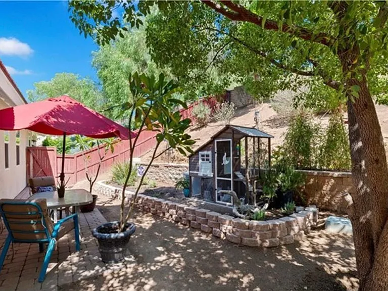 2083 Mount Verdugo Ln — Photo 21