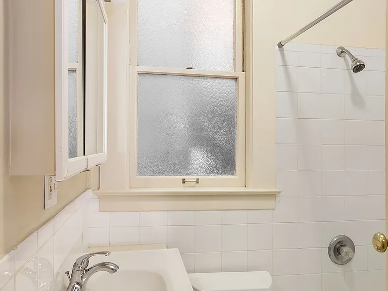 1644 Taylor St #3 — Photo 6