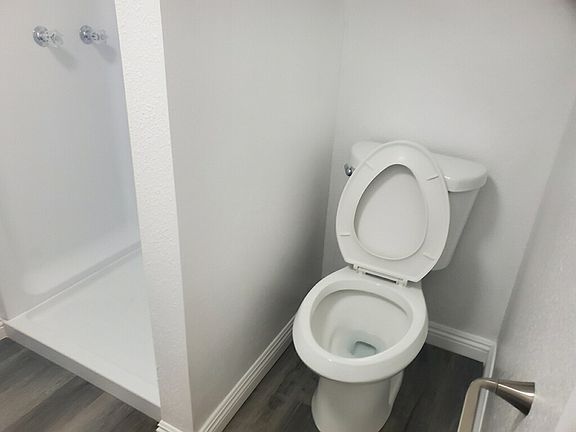 4th image of 1429 Seaman Ave #B
