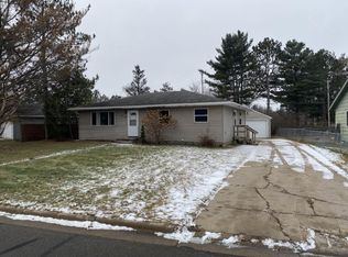 915 NE 7th Ave, Grand Rapids, MN 55744