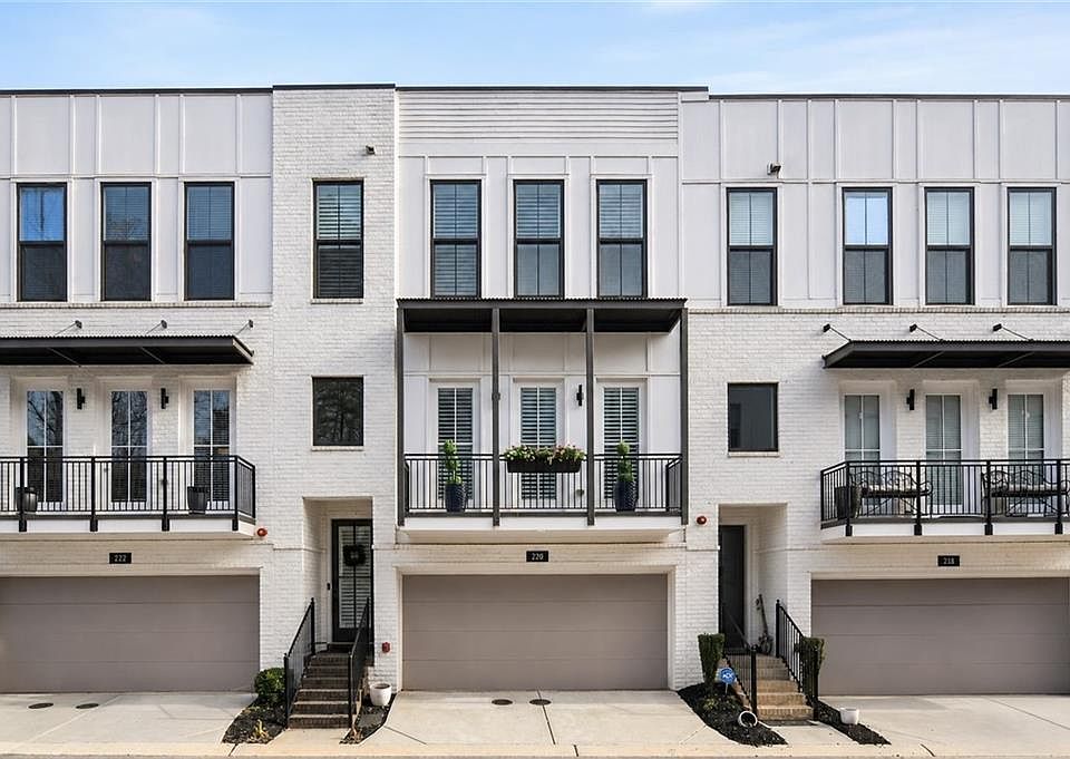 1st image of 220 Mitchell Ln
